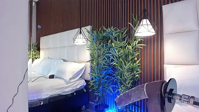 CailynBrowm online show from 11/15/25, 04:21