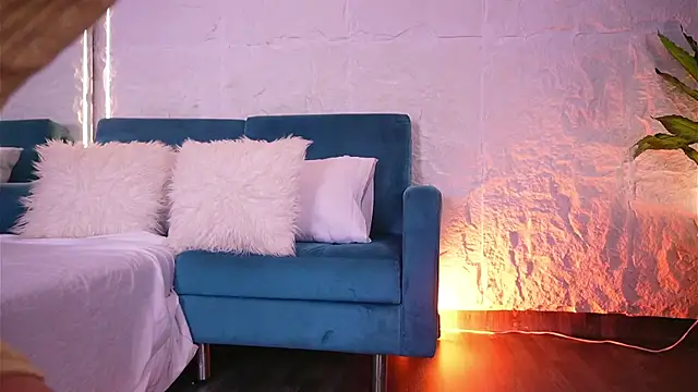 CailynBrowm online show from 04/08/26, 04:23