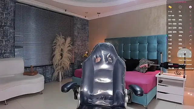 MelanieRioss online show from 09/21/25, 01:02