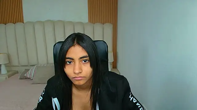 shaneelle online show from 02/13/26, 03:02