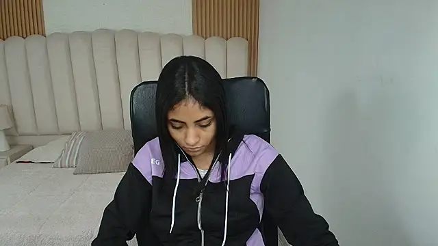 shaneelle online show from 03/23/26, 03:10