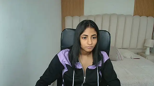 shaneelle online show from 04/20/26, 03:09