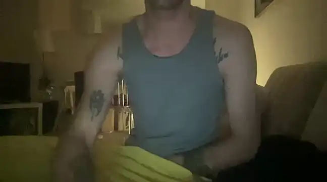 Snapshot of pancer92 chatting on 01/01/25, 05:22 pancer92 online show from 01/01/25, 05:22