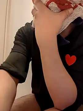 Snapshot of RYOTA8888888888 chatting on 12/05/24, 02:53 RYOTA8888888888 online show from 12/05/24, 02:53