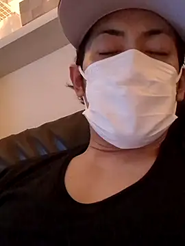 Snapshot of RYOTA8888888888 chatting on 02/23/25, 06:28 RYOTA8888888888 online show from 02/23/25, 06:28