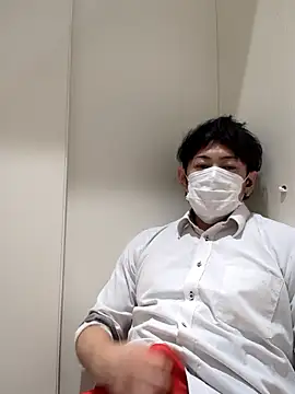 Snapshot of RYOTA8888888888 chatting on 10/18/25, 05:35 RYOTA8888888888 online show from 10/18/25, 05:35