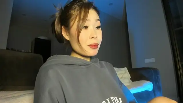 Yukisans online show from 02/21/25, 01:44