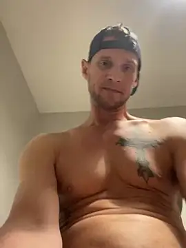 Snapshot of Camcam21 chatting on 03/08/25, 10:56 Camcam21 online show from 03/08/25, 10:56