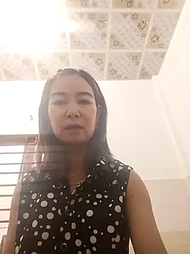 Sexy-ladyboobs20 online show from 11/12/25, 02:01