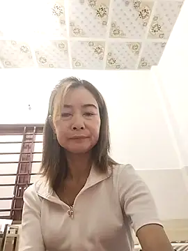 Sexy-ladyboobs20 online show from 11/16/25, 01:11