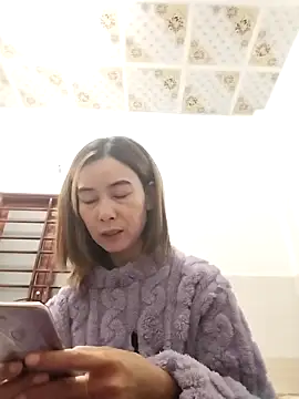 Sexy-ladyboobs20 online show from 12/18/25, 11:38