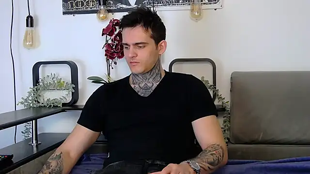 Snapshot of CarterCole chatting on 03/20/25, 01:48 CarterCole online show from 03/20/25, 01:48