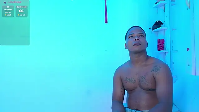  exoticcouple69  online show from 10/04/25, 12:14