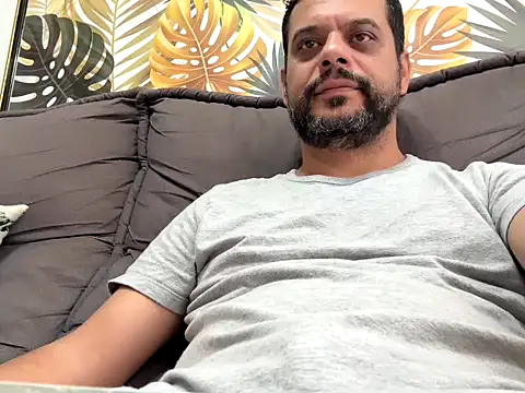 HornyBeachBoyBR online show from 05/09/26, 02:22