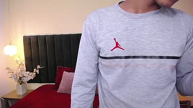 soft attraction online show from 11/06/25, 07:59