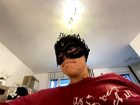 Marilou1983 online show from 09/23/25, 04:43