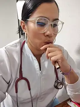 Snapshot of Sweet__Nurse1 chatting on 02/24/25, 06:38 Sweet Nurse1 online show from 02/24/25, 06:38