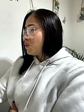 Snapshot of Sweet__Nurse1 chatting on 09/18/25, 06:43 Sweet Nurse1 online show from 09/18/25, 06:43