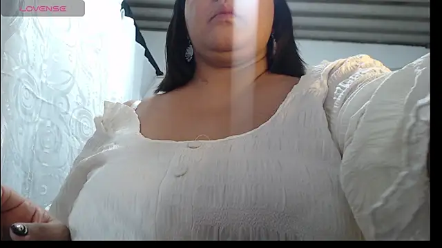 mia donatto369 online show from 11/07/25, 12:10