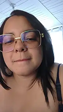 Snapshot of mia_donatto369 chatting on 07/28/26, 07:39 mia donatto369 online show from 07/28/26, 07:39