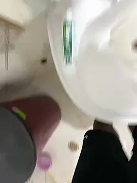 Snapshot of kidnovo chatting on 12/07/24, 08:33 kidnovo online show from 12/07/24, 08:33