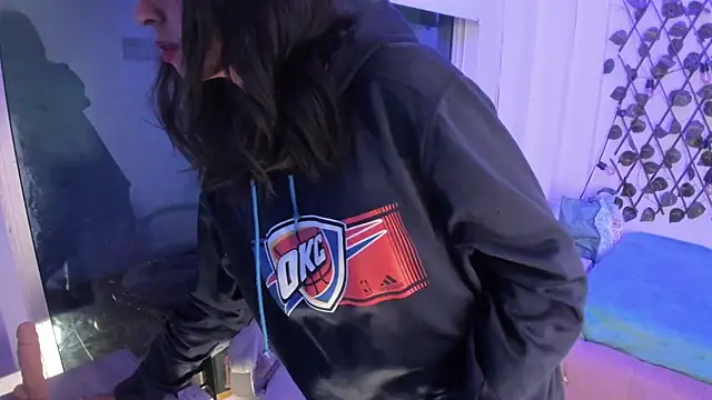 Vic beckeer online show from 02/13/25, 04:43