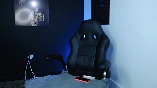 lola red95 online show from 12/20/25, 12:01