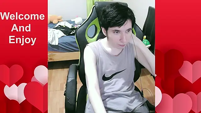 Twink martinboy online show from 04/25/26, 10:40