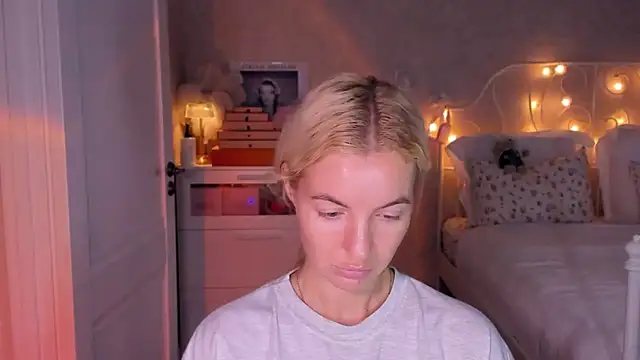 aestetick online show from 06/23/26, 02:15