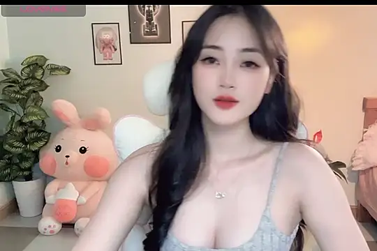  Aimy  online show from 10/16/25, 04:57