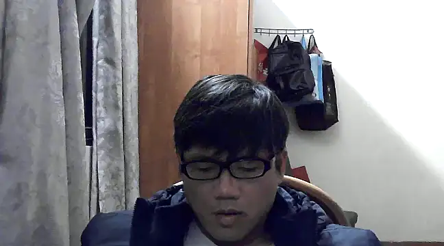 Snapshot of findagirlfriend chatting on 12/16/24, 07:43 findagirlfriend online show from 12/16/24, 07:43