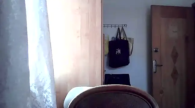 Snapshot of findagirlfriend chatting on 02/18/25, 09:32 findagirlfriend online show from 02/18/25, 09:32