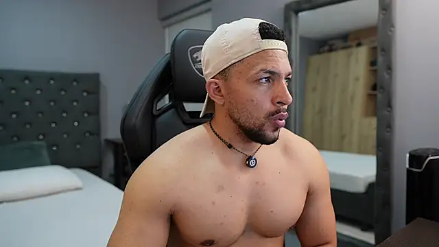 Martin Logan online show from 04/04/26, 11:35