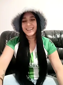 Snapshot of Juanamd1 chatting on 12/18/24, 11:56 Juanamd1 online show from 12/18/24, 11:56