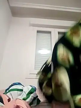 Snapshot of Juanamd1 chatting on 12/19/24, 08:23 Juanamd1 online show from 12/19/24, 08:23