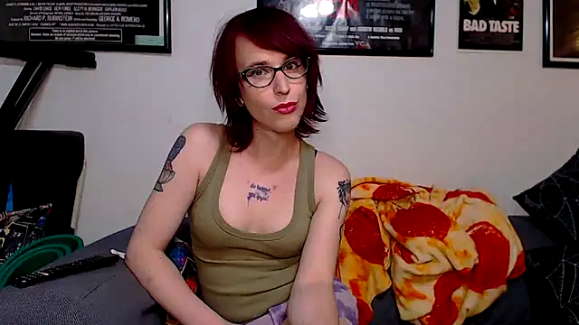 Snapshot of RyffBurnz chatting on 04/28/26, 01:15 RyffBurnz online show from 04/28/26, 01:15