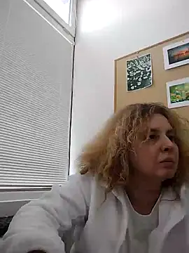 Snapshot of SexyHotSusan chatting on 02/04/25, 09:28 SexyHotSusan online show from 02/04/25, 09:28
