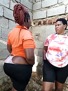 Snapshot of Broan_me chatting on 02/20/25, 05:23 Broan me online show from 02/20/25, 05:23