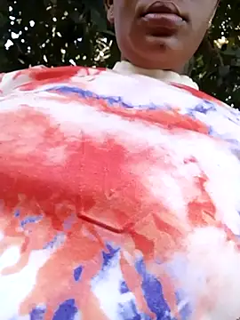 Snapshot of Broan_me chatting on 02/20/25, 08:28 Broan me online show from 02/20/25, 08:28