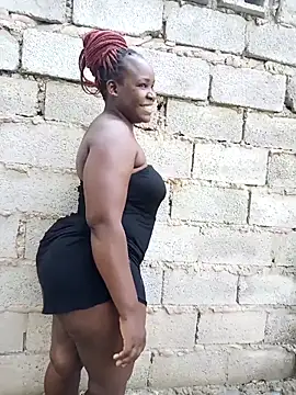 Snapshot of Broan_me chatting on 02/23/25, 08:06 Broan me online show from 02/23/25, 08:06