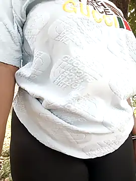 Snapshot of Broan_me chatting on 03/06/25, 11:47 Broan me online show from 03/06/25, 11:47