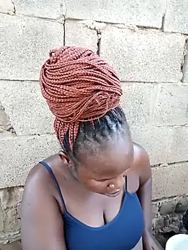 Snapshot of Broan_me chatting on 03/07/25, 06:35 Broan me online show from 03/07/25, 06:35