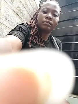 Snapshot of Broan_me chatting on 03/08/25, 08:55 Broan me online show from 03/08/25, 08:55