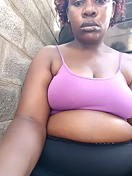 Snapshot of Broan_me chatting on 11/20/25, 06:24 Broan me online show from 11/20/25, 06:24