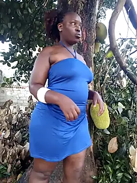 Snapshot of Broan_me chatting on 11/26/25, 05:41 Broan me online show from 11/26/25, 05:41