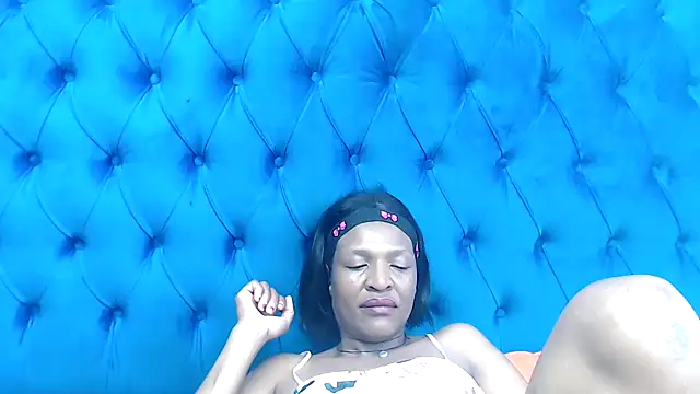SpicyQueenxxxx online show from 04/02/26, 09:51