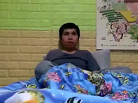 zhan7965 online show from 12/31/24, 04:25