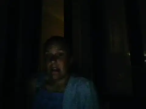 Snapshot of scrummymummy2 chatting on 10/22/25, 07:57 scrummymummy2 online show from 10/22/25, 07:57