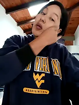 SamaraJay1 online show from 09/18/25, 01:46