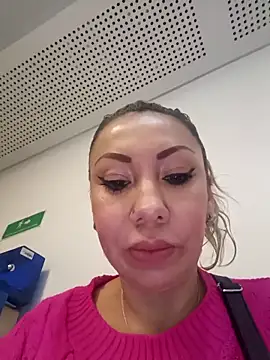 coral smitth online show from 09/24/25, 01:47